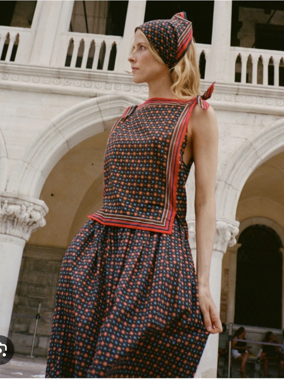 ISO! Doen Amalia Noir Montmartre Top